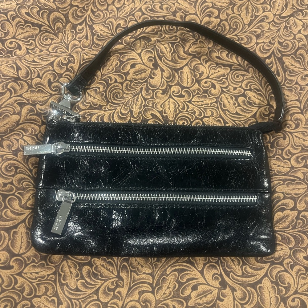HOBO small bag with zipper pockets.
